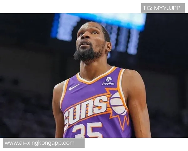 杜兰特表现平平第三节独得13分末节仅出手1次全场仅得16分并有5次失误