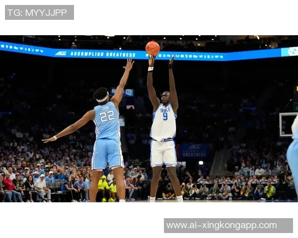 菜鸟榜眼哈珀表现亮眼贡献13分3板3助弗莱明与马卢阿奇合力助攻球队 菜鸟榜眼哈珀表现亮眼贡献13分3板3助弗莱明与马卢阿奇合力助攻球队