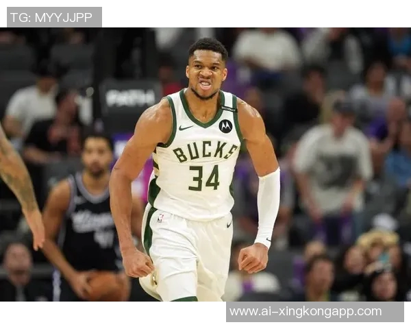 字母哥半场火力全开18分罚球命中率高暴扣两次震撼全场 字母哥半场火力全开18分罚球命中率高暴扣两次震撼全场